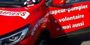 Un sapeur-pompier ardéchois fait partie de la caravane publicitaire du Tour de France aux couleurs des sapeurs-pompiers de France