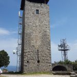 La présidente du conseil d’administration du SDIS et la sous-préfète de Largentière au plus près du dispositif de surveillance des feux de forêts avec les guetteurs des vigies du Serre de Barre (Les Vans) et de la Tour de Brison (Sanilhac)