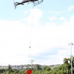 Les cadres spécialisés à la mission de l’hélicoptère bombardier d’eau en exercice